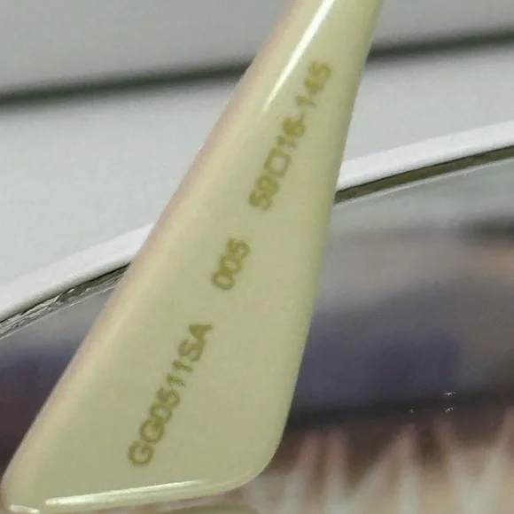 GUCCI SUNGLASSES
